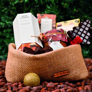 Burlap Christmas basket